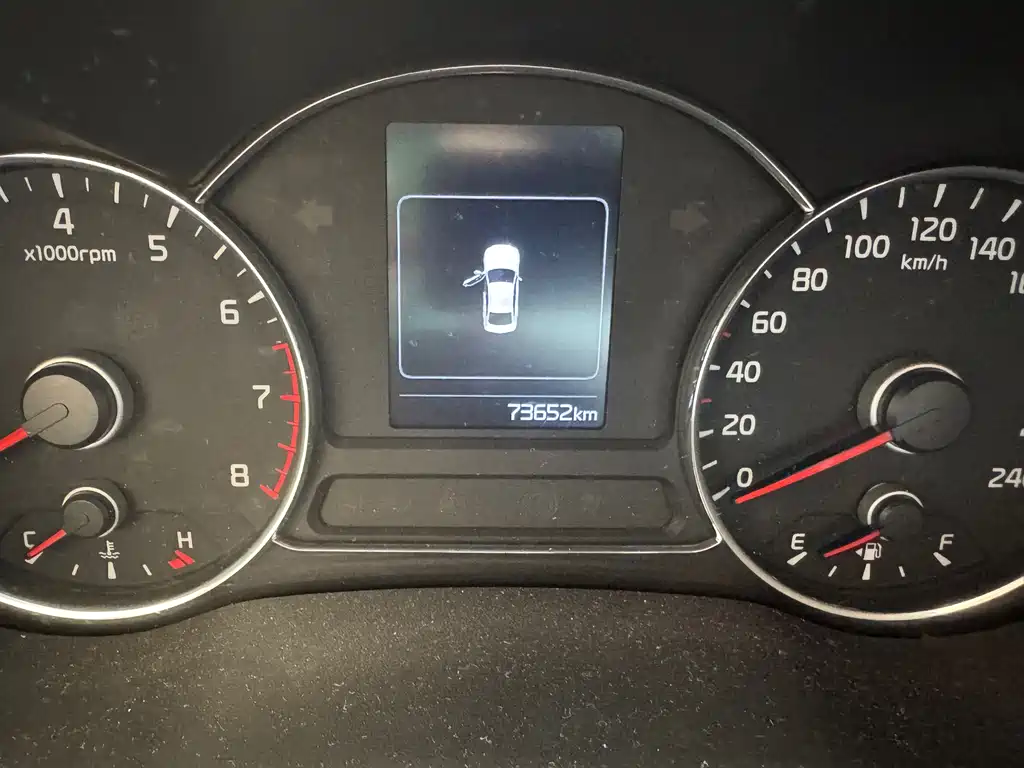 Kia K3 1.6 L Manual GL