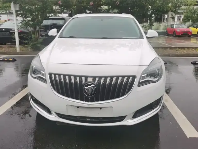 Buick Regal 1.6 T Fashion Tech