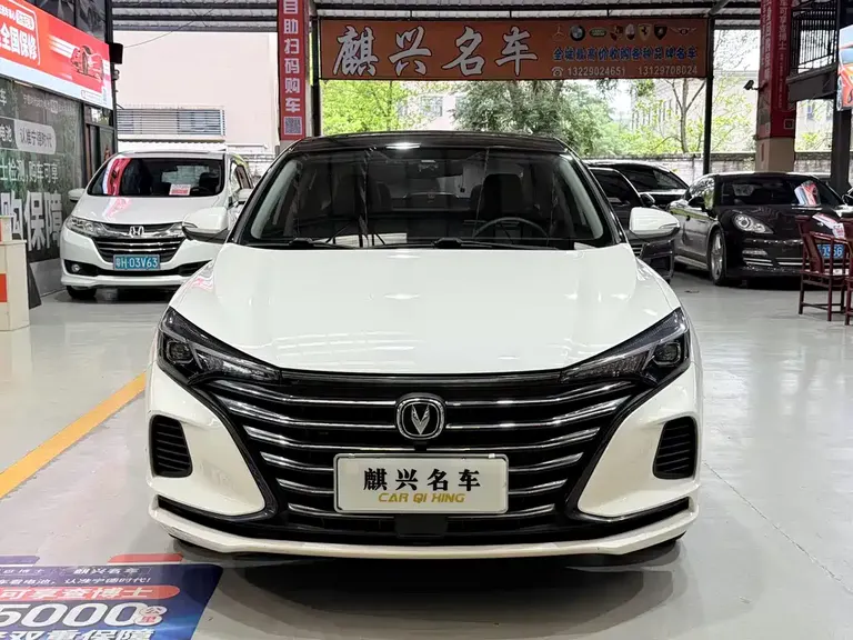 Changan Eado PLUS 1.6 L GDI CVT Luxury