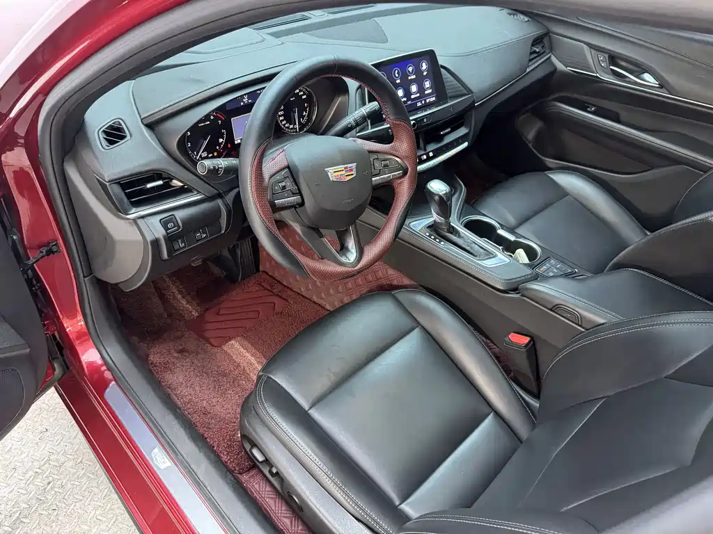 Cadillac CT4 28 T Style