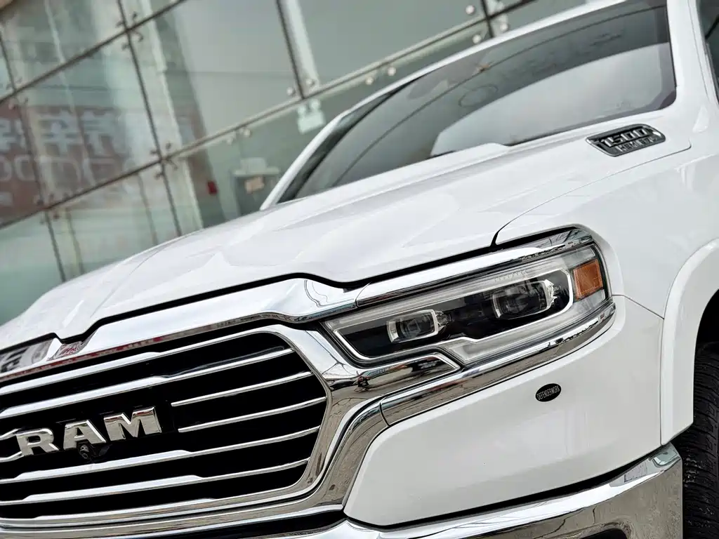 RAM Trucks RAM Trucks 2022款 5.7 L 美规版