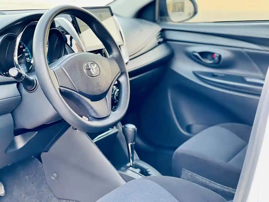 YARiS L Zhixuan Facelift 1.5 E CVT Charm Motion