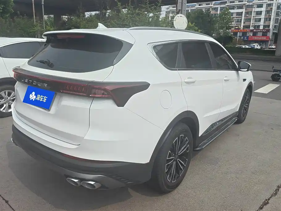 Jetour X70 PLUS Facelift 1.5 T DCT Mountain PRO 5-seat