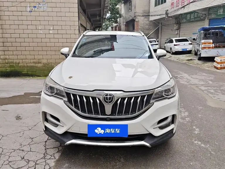 Brilliance V6 1.5 T Auto Distinguished