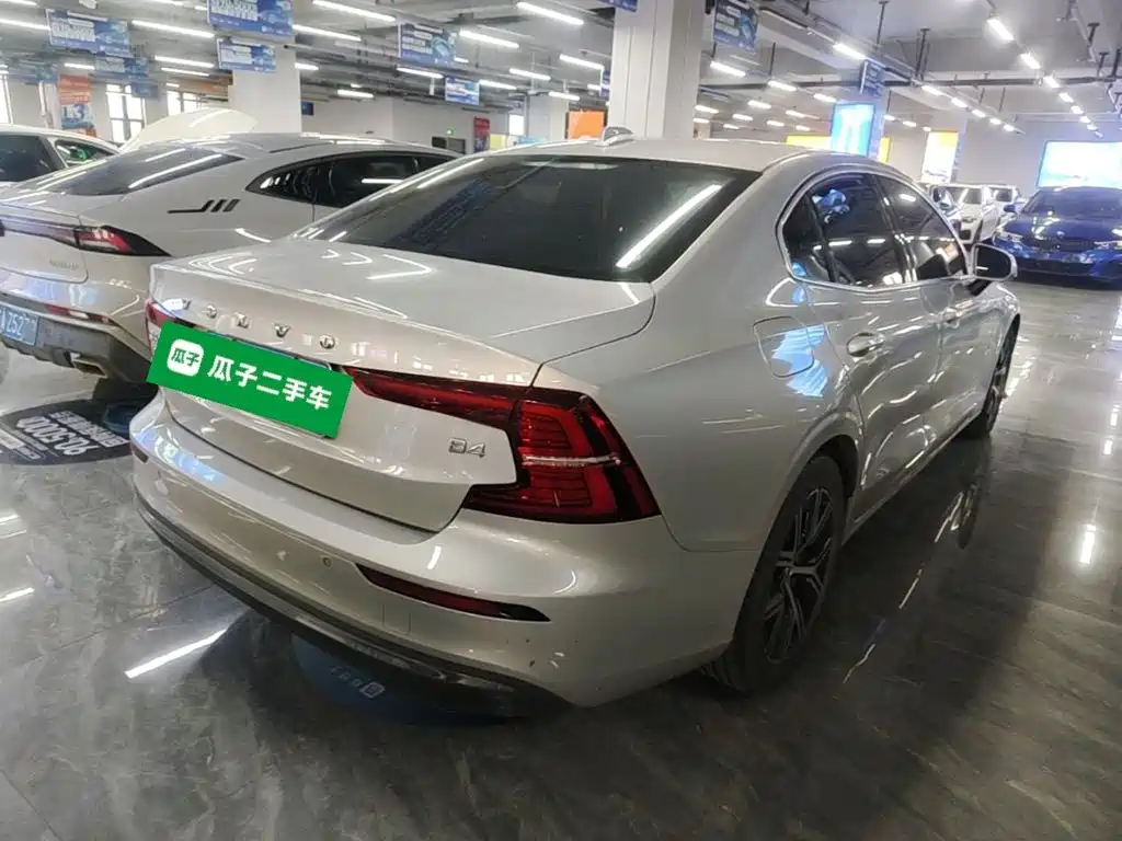 Volvo S60 B4 Smart Ease Luxury