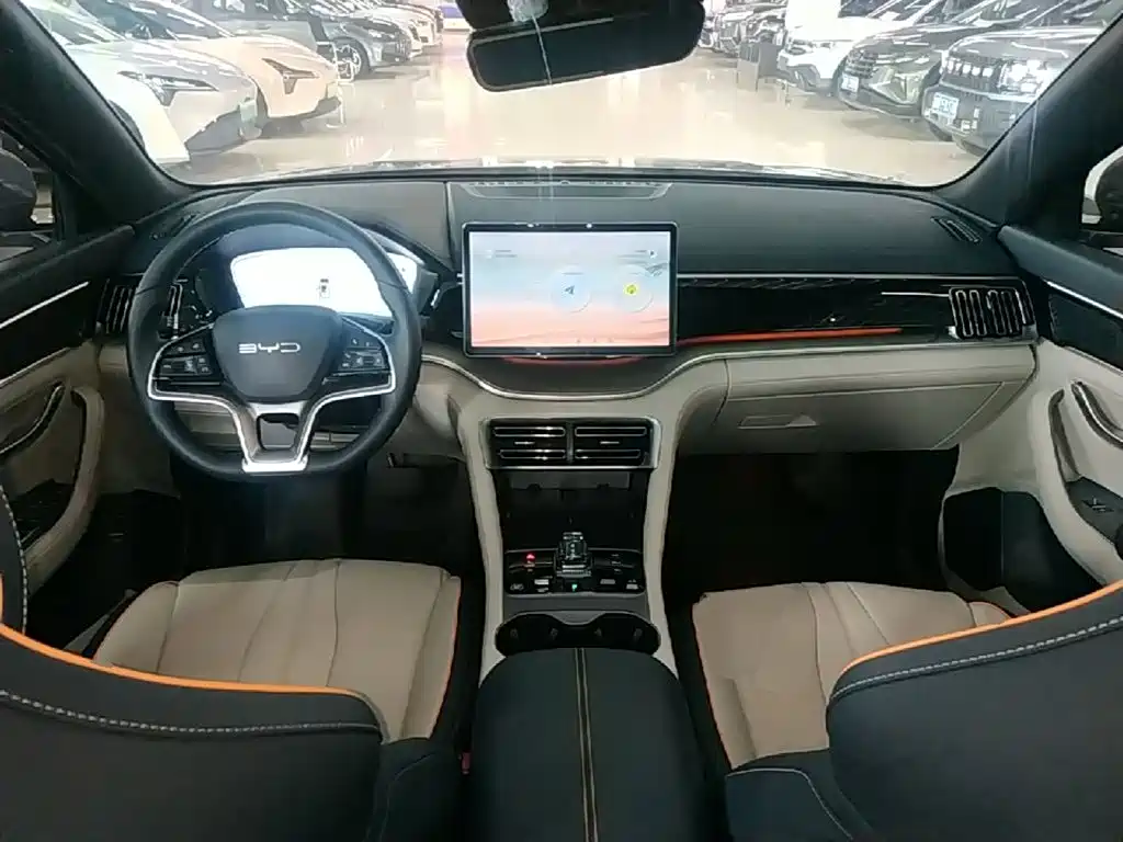 Song PLUS NEV Champion DM-i 150 KM Flagship PLUS