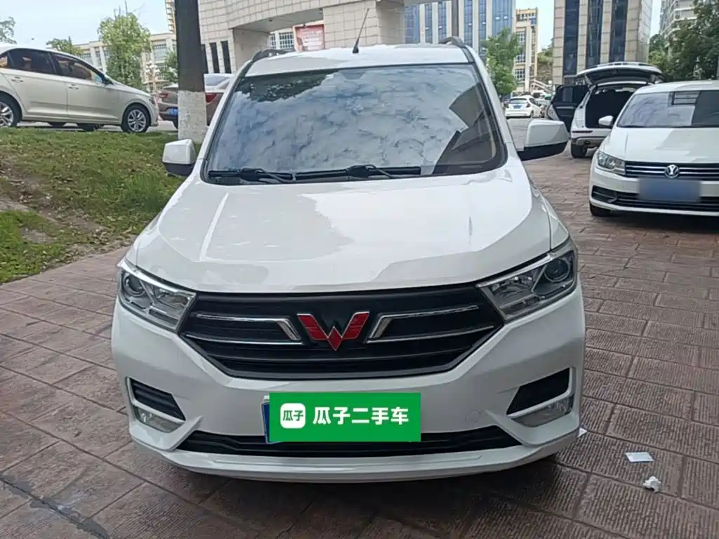 Wuling Hongguang 1.5 L S Standard CN-VI LAR