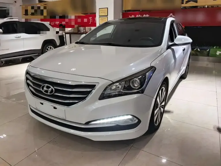 Hyundai Mistra 1.8 L Auto Distinguished DLX