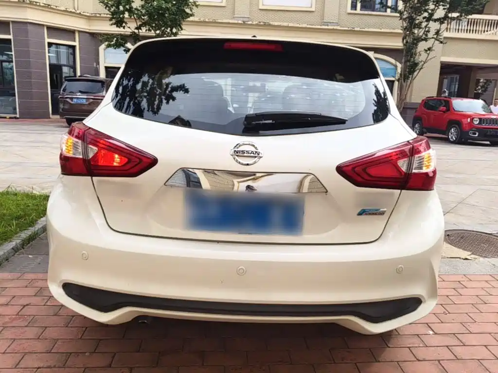 Tiida 1.6 L CVT Cool Motion