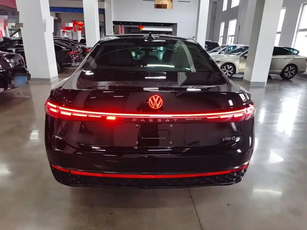 Passat 帕萨特 2026款 Pro 380 TSI 星空龙耀版