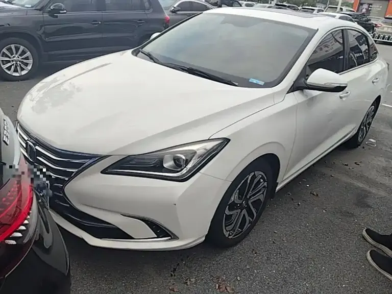 Changan Eado 1.6 L GDI Auto Premium Style