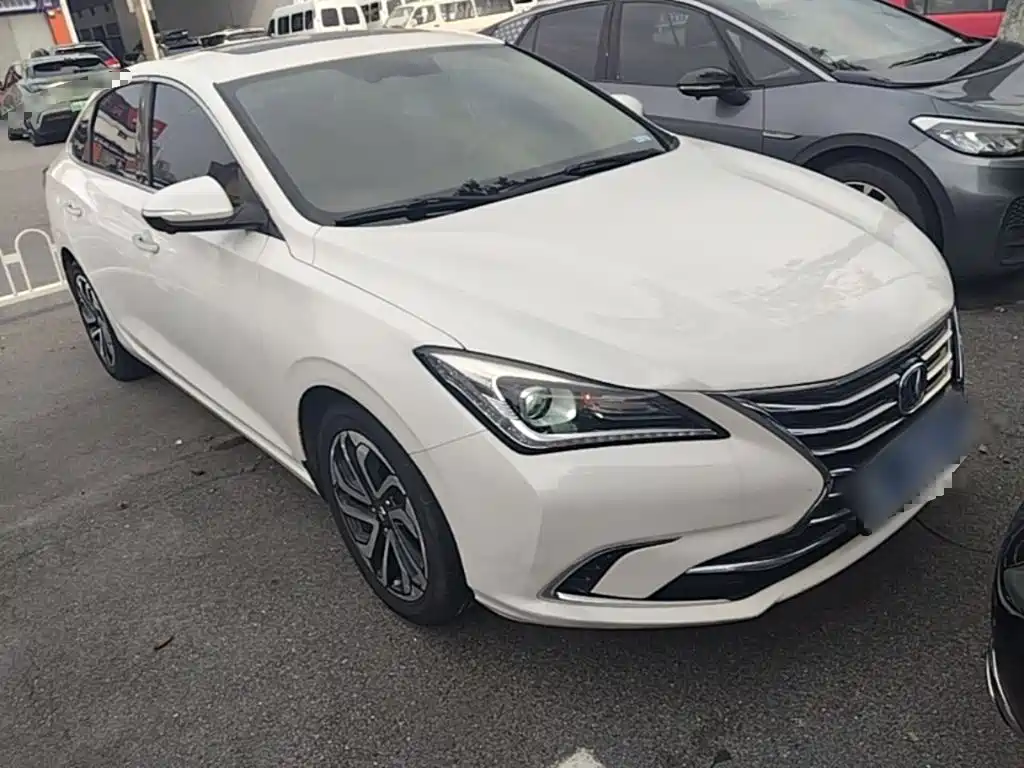 Eado 1.6 L GDI Auto Premium Style