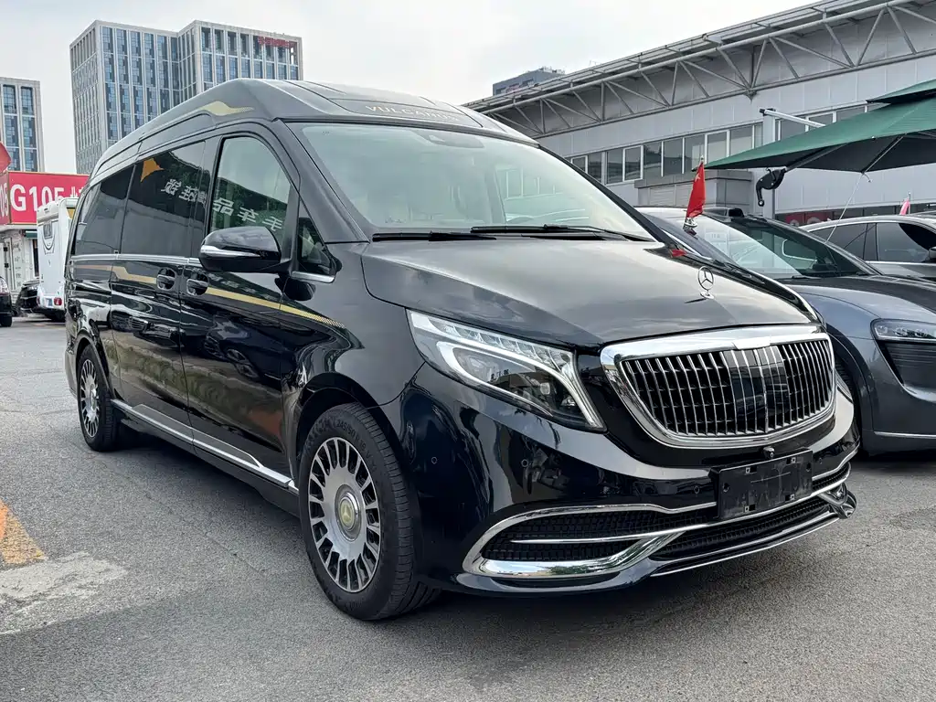 Mercedes-Benz V-Class V 260 L Distinguished Extended CN-VI