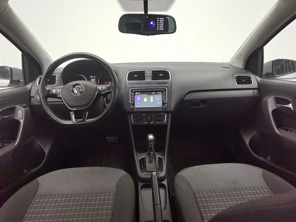 Polo 1.6 L Auto Comfort