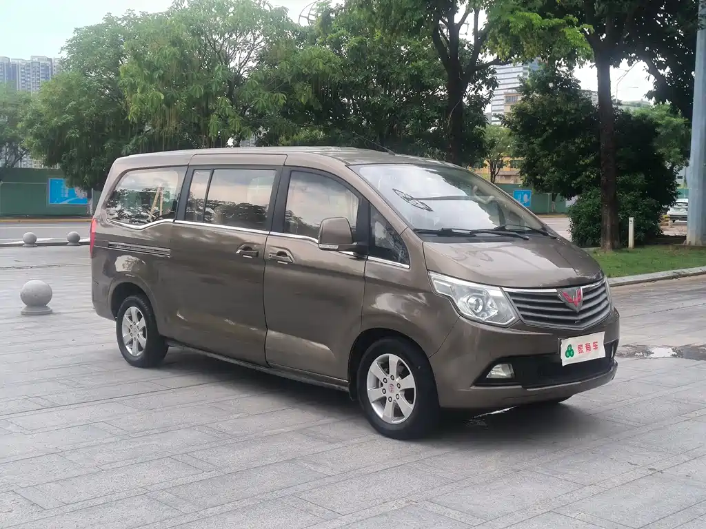 Wuling Journey Classic 1.8 L Luxury LJ479 QE2