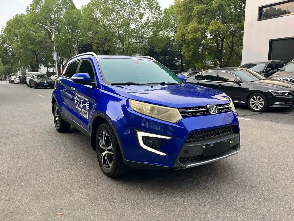 Yusheng S330 1.5 L GTDi Auto 2 WD Distinguished