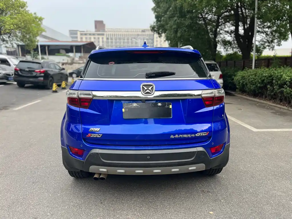 Yusheng S330 1.5 L GTDi Auto 2 WD Distinguished