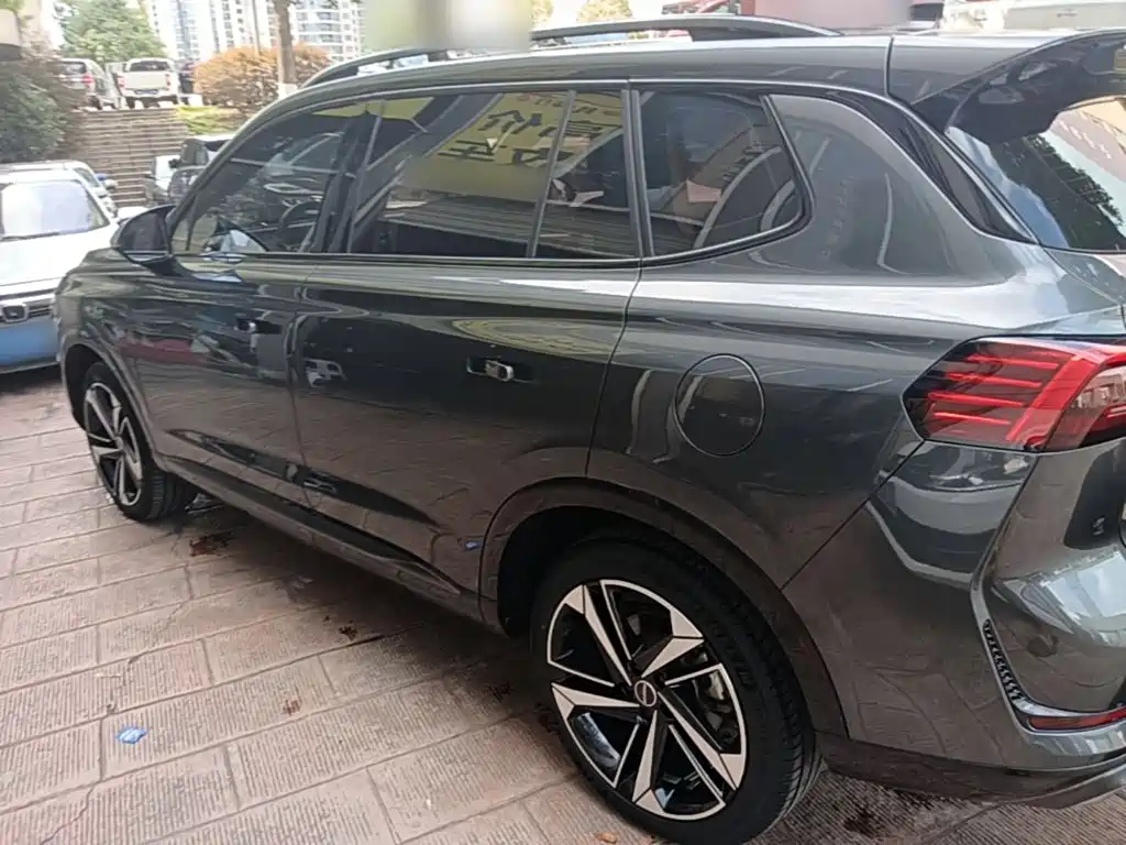 Roewe RX5 MAX 荣威RX5 MAX 2022款 1.5 T 自动有为豪华版