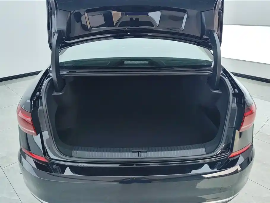 Passat 280 TSI Business