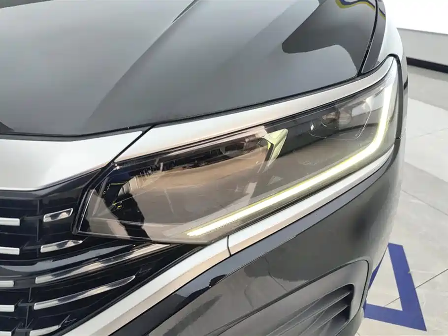 Passat 280 TSI Business