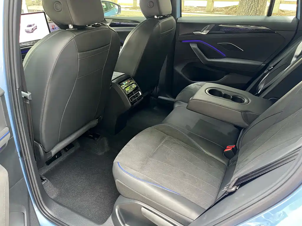 Tiguan L PRO 330 TSI 2 WD R-Line Smart Supreme
