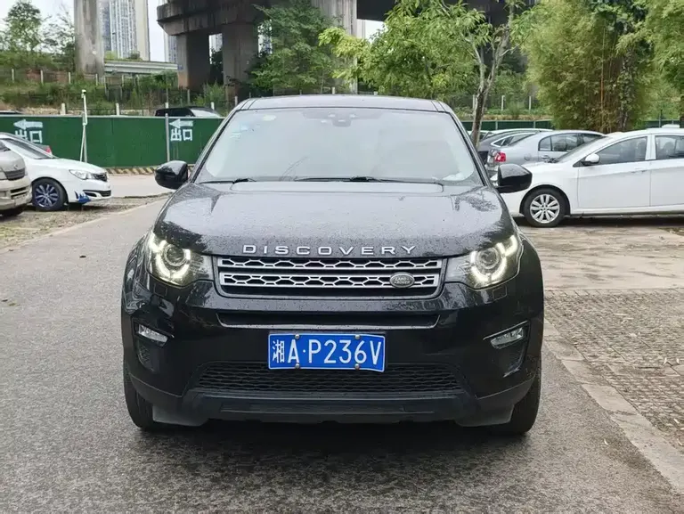 Land Rover Discovery Sport 2.0 T SE