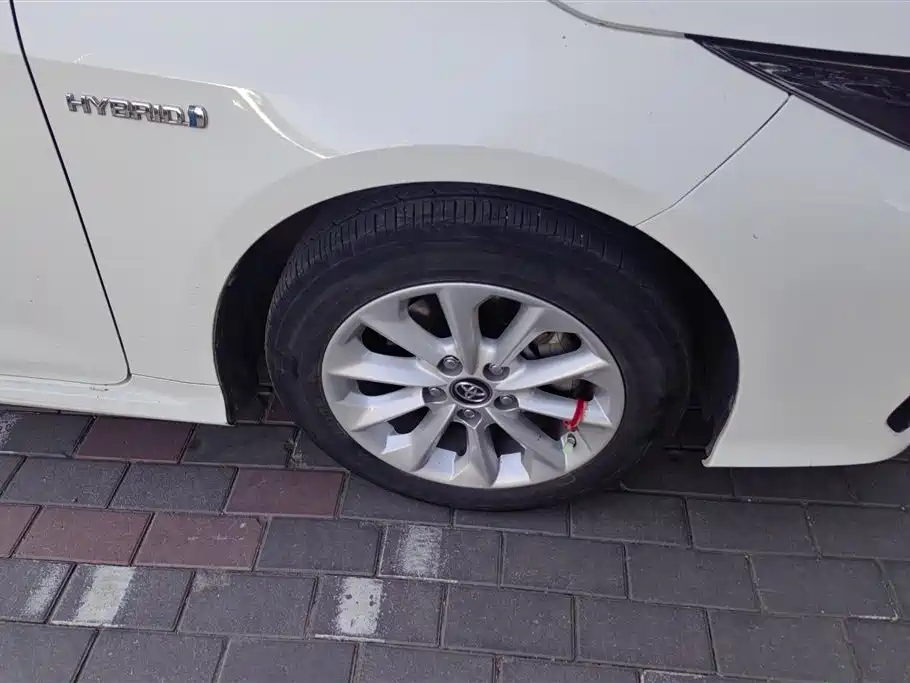 Corolla Dual Engine 1.8 L E-CVT Pioneer