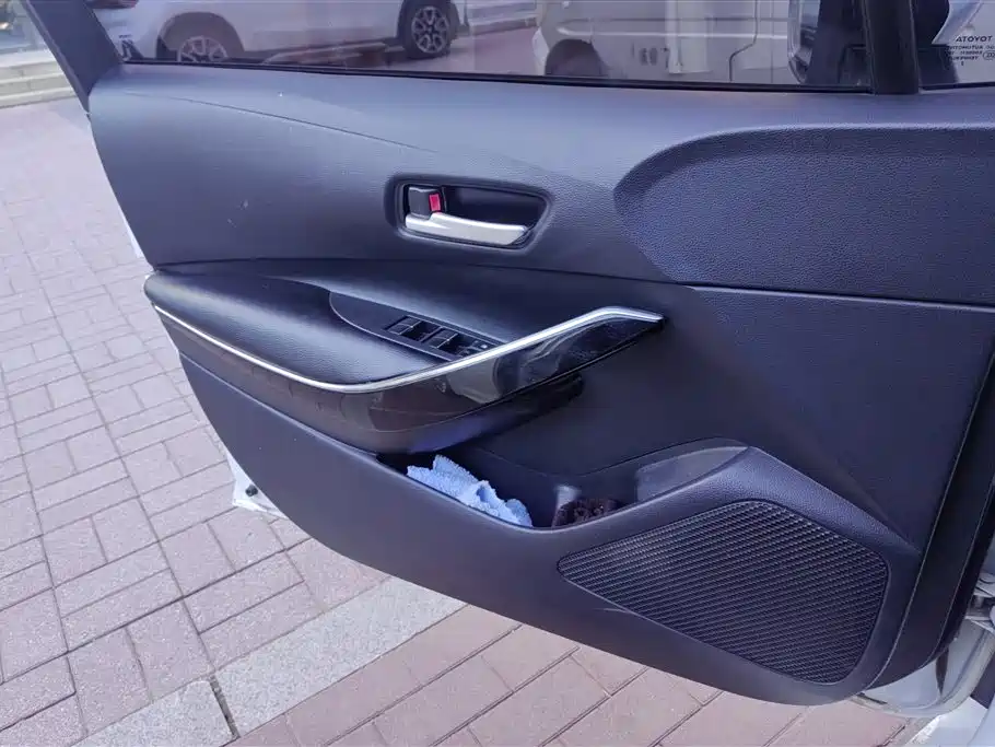 Corolla Dual Engine 1.8 L E-CVT Pioneer