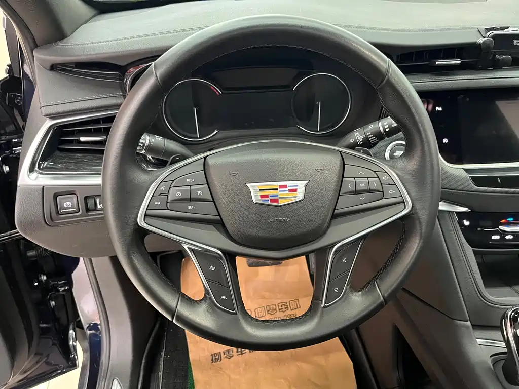 Cadillac XT5 2.0 T 2 WD Luxury