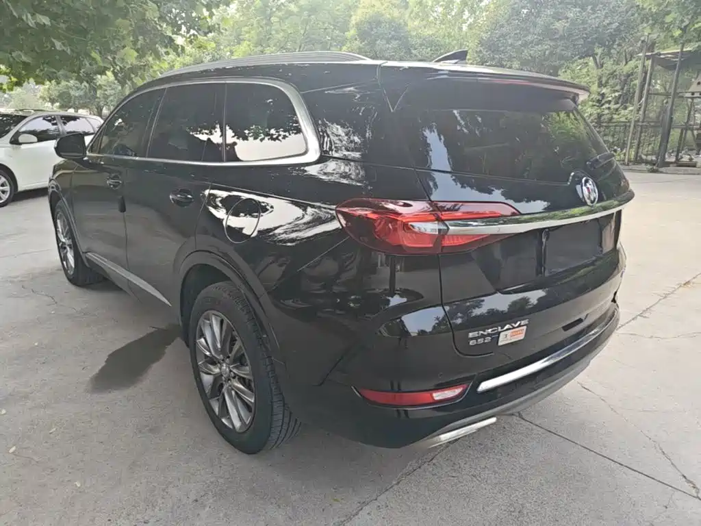 Enclave 652 T 2 WD Distinguished 7-seat