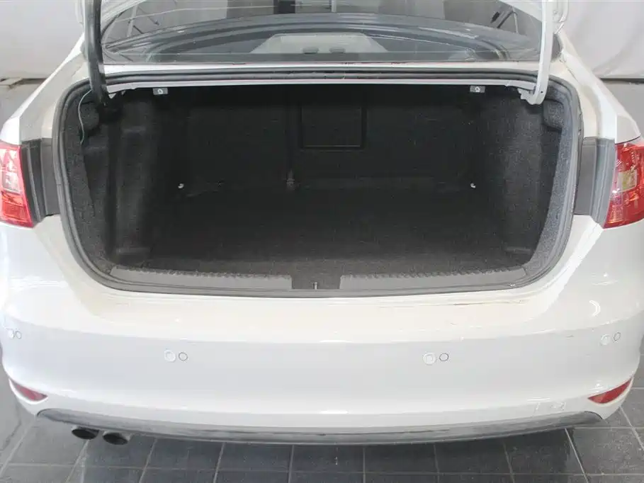 Sagitar 230 TSI Auto Comfort