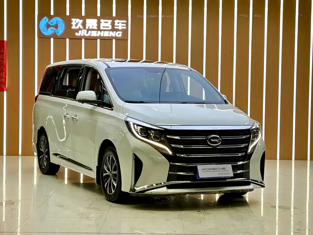 GAC Trumpchi M8 Leading Show Series 390 T Luxury