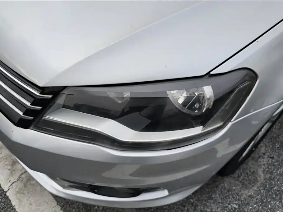 Bora 1.6 L Manual Comfort