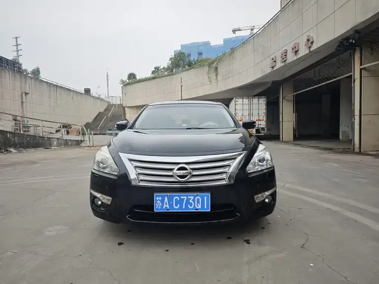 Nissan Teana 2.5 L XL-NAVI Tech Smart Enjoyment