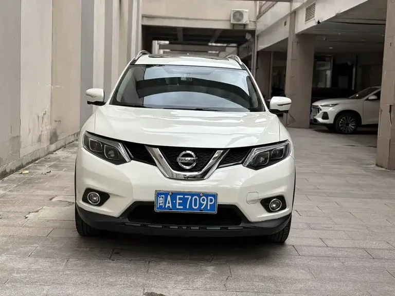 Nissan X-Trail 2.0 L CVT Comfort 2 WD