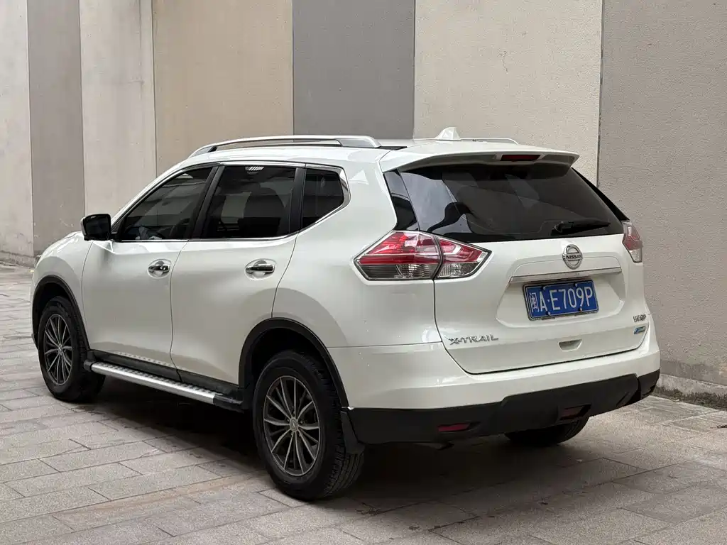 X-Trail 2.0 L CVT Comfort 2 WD