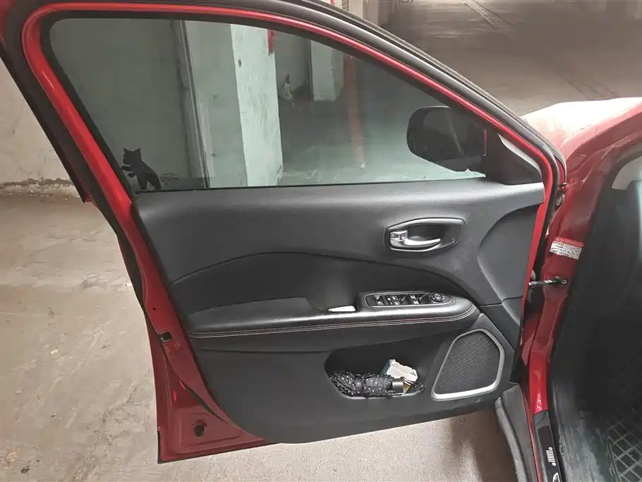 Compass 200 T Auto Home Enjoyment