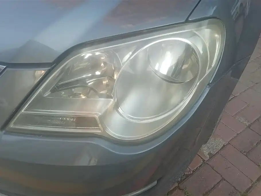 Bora 1.6 L Auto Fashion