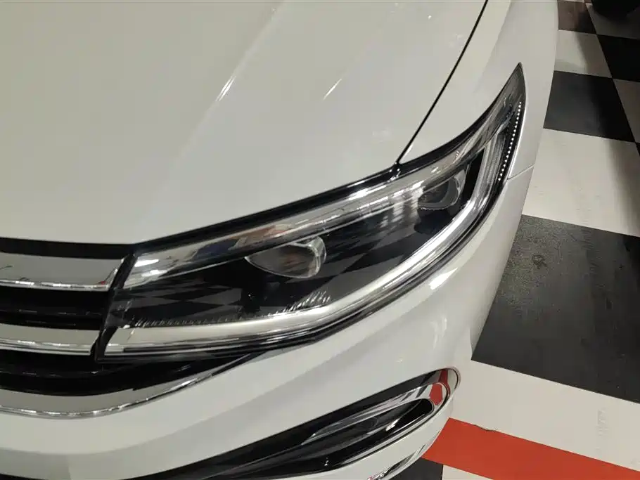 Bora 200 TSI DSG Joy Travel