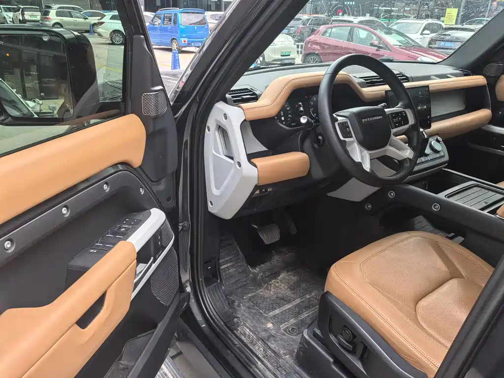 Land Rover Defender 110 3.0 T P400 Dark Special Edition