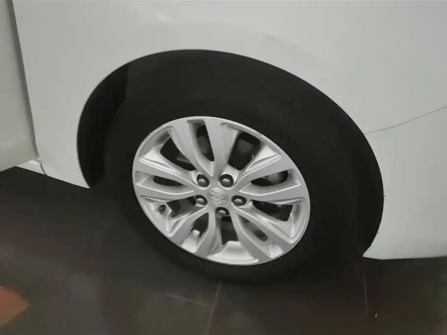 Excelle GT Facelift Exemplary 1.5 L Auto Elite