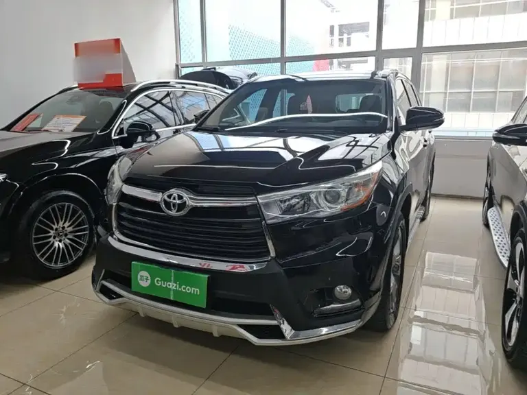 Toyota Highlander 2.0 T 4 WD Luxury 7-seat