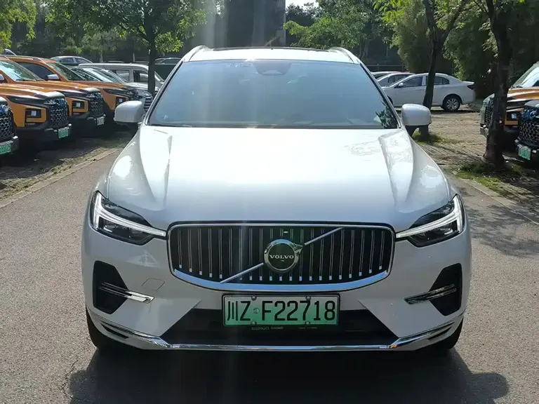 Volvo XC60 PHEV T8 PHEV Long Range 4 WD Smart Vision Luxury