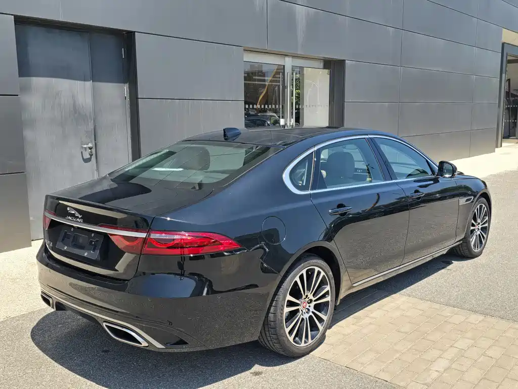 Jaguar XFL 2.0 T P250 2 WD Premium Luxury
