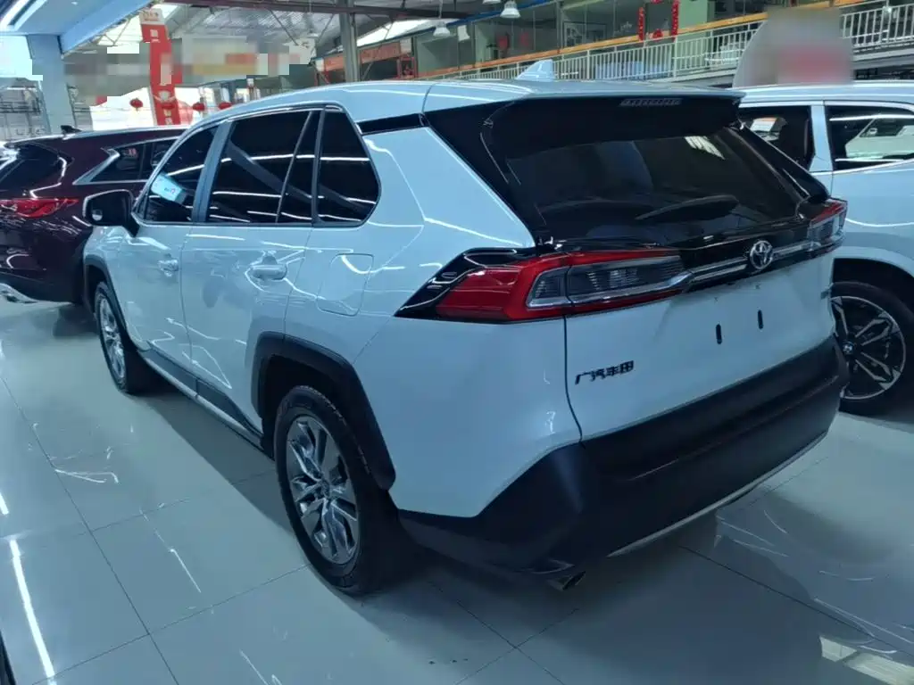 Wildlander 2.0 L CVT 2 WD Luxury PLUS