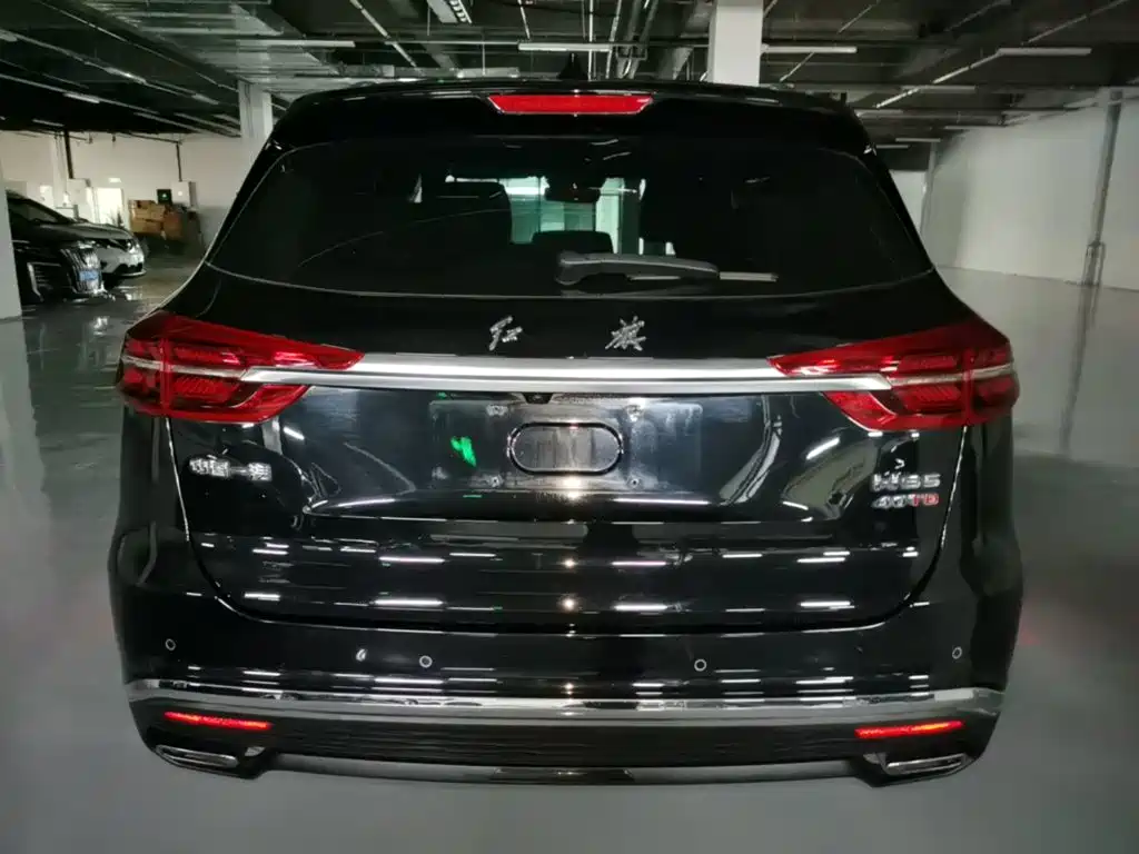 Hongqi HS5 2.0 T Connected Flagship Enjoyment