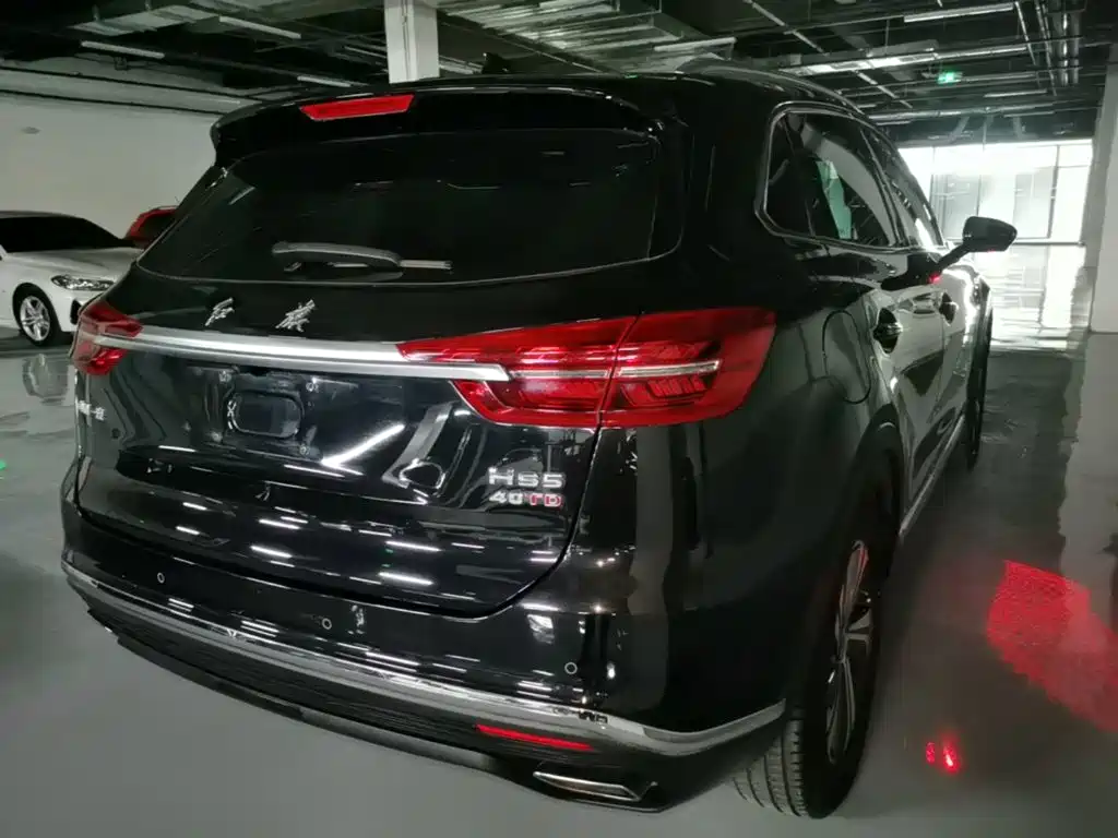 Hongqi HS5 2.0 T Connected Flagship Enjoyment