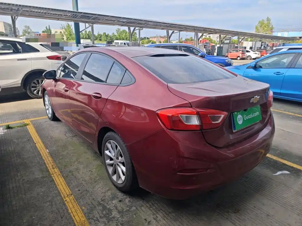 Cruze 320 Auto Pioneer Sunroof