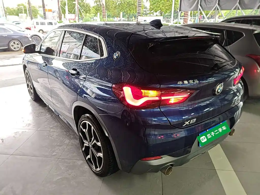 BMW X2 sDrive25 i Premium M Offroad Package