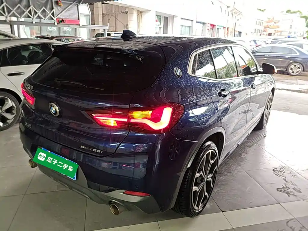 BMW X2 sDrive25 i Premium M Offroad Package